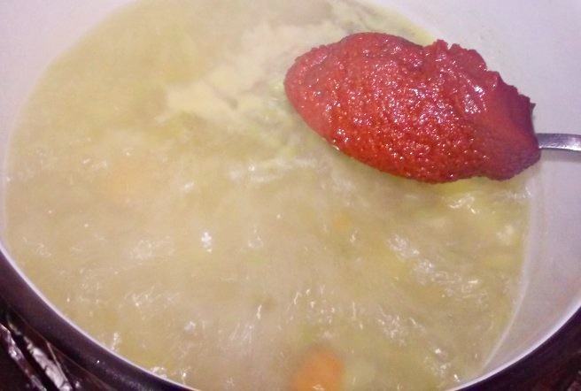 Ciorba de pui cu legume