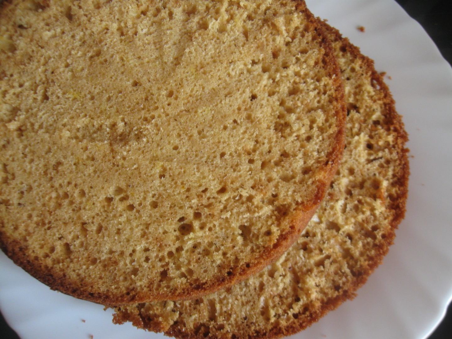 Tort cu fructe de padure si crema de ciocolata