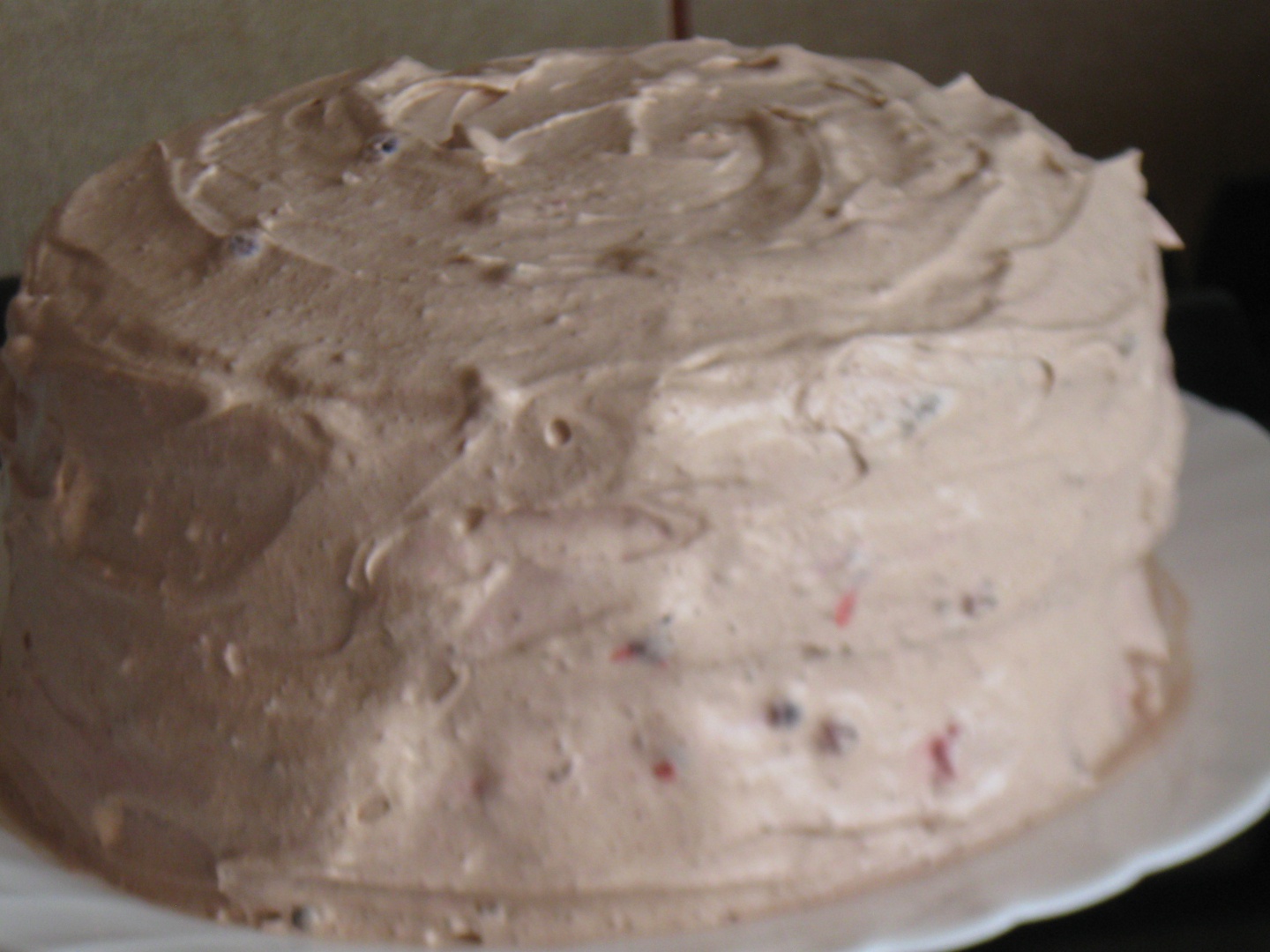 Tort cu fructe de padure si crema de ciocolata