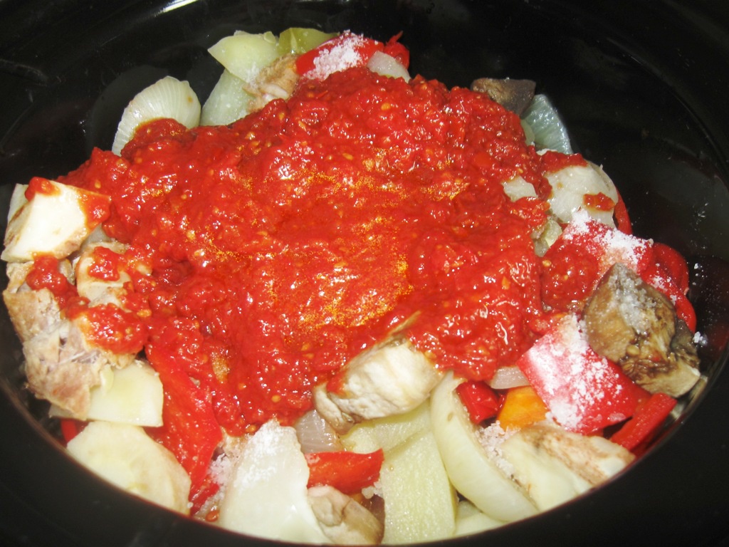 Ghiveci de legume cu carne la slow cooker