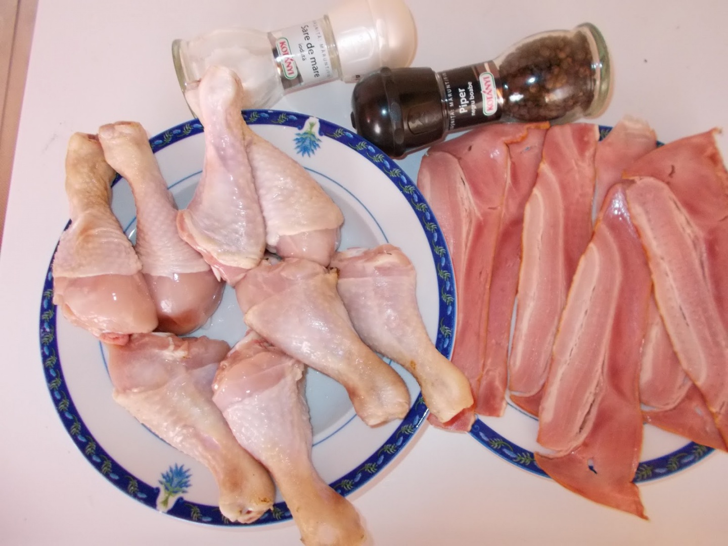 Copanele invelite in bacon