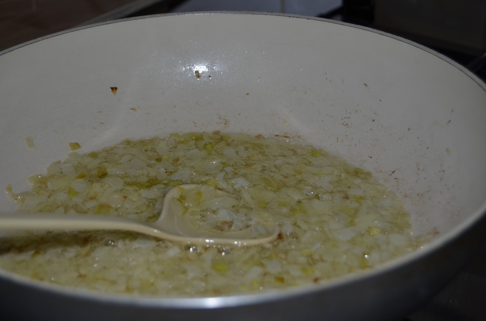 Pui la cuptor cu garnitura de fasole galbena