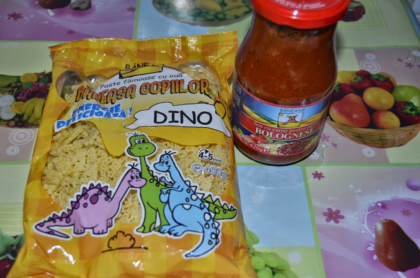 Paste Baneasa cu sos si piept de pui