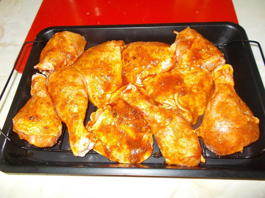 Pulpite cu piper rosu rumenite la cuptor si cu sos de sofran cu unt