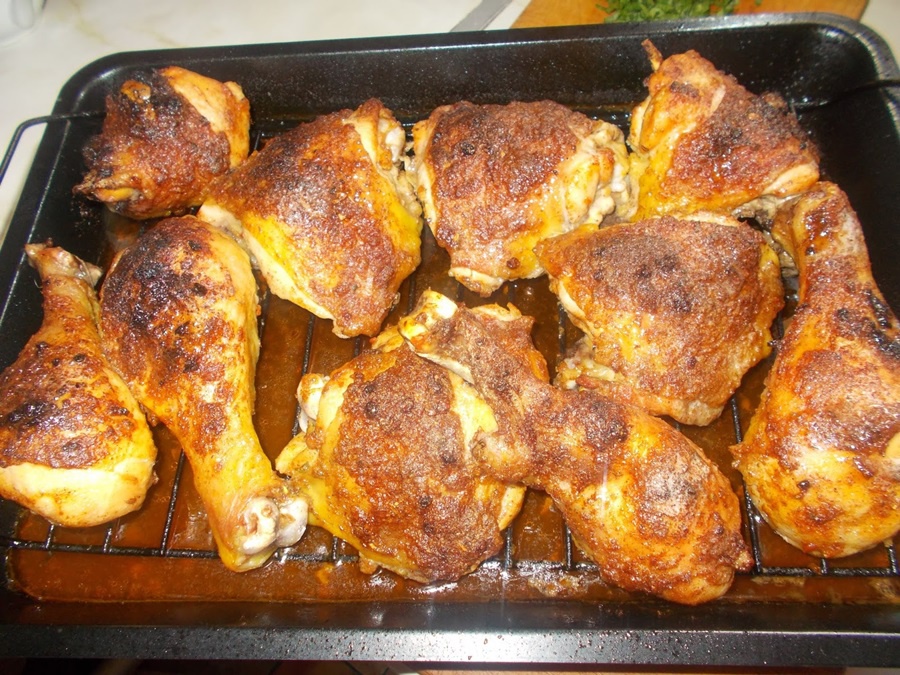 Pulpite cu piper rosu rumenite la cuptor si cu sos de sofran cu unt