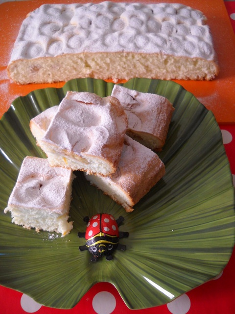 Prajitura cu piersici