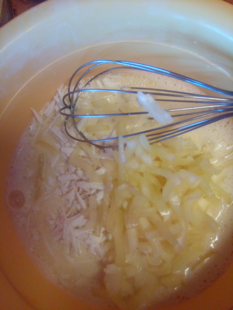 Briose aperitiv cu ardei gras si branză de oi