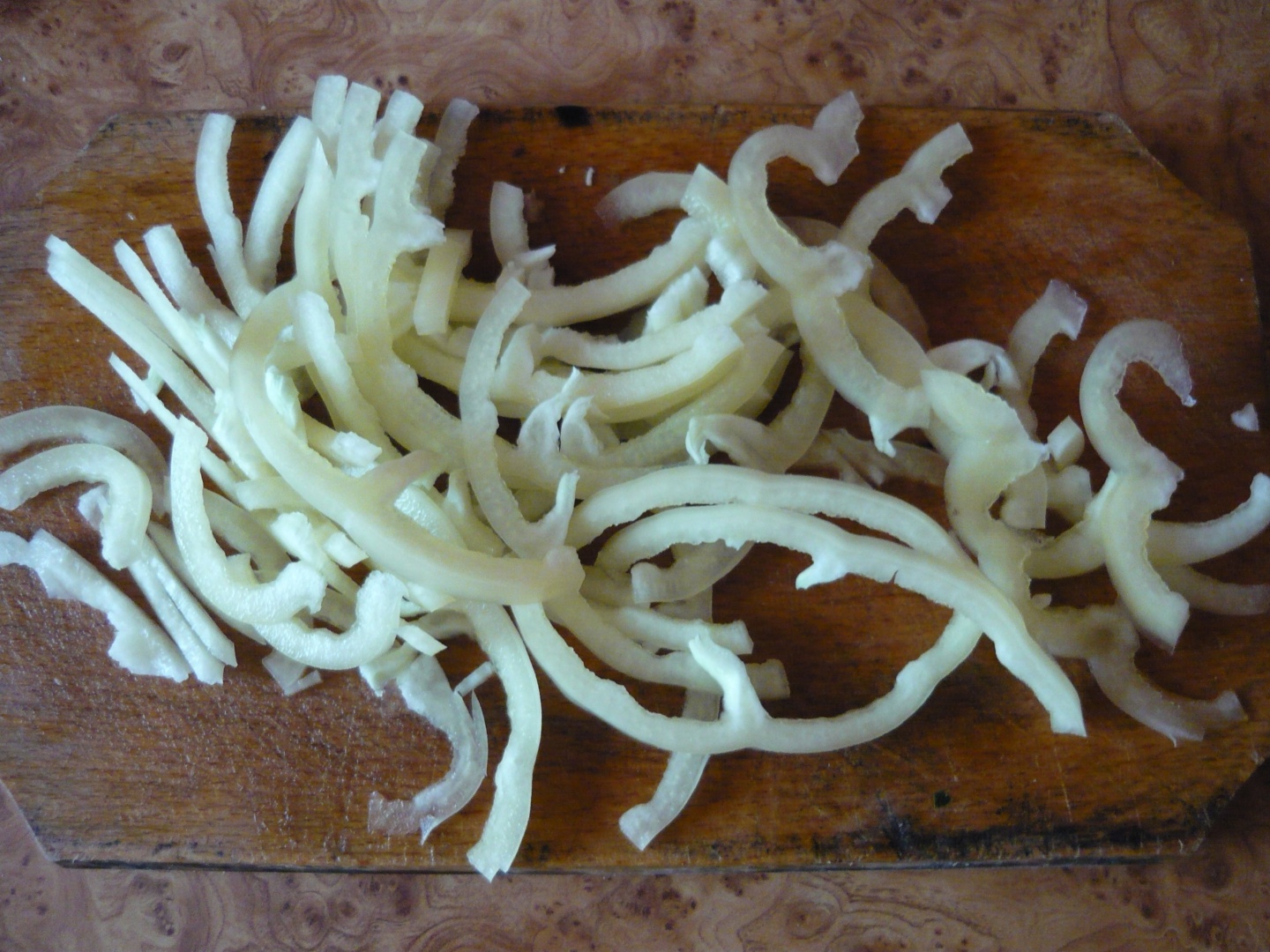 Pizza cu ardei gras si rosii