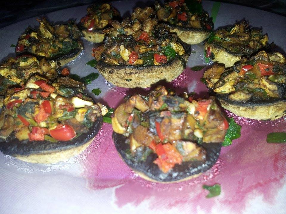 Ciuperci la cuptor umplute cu codite