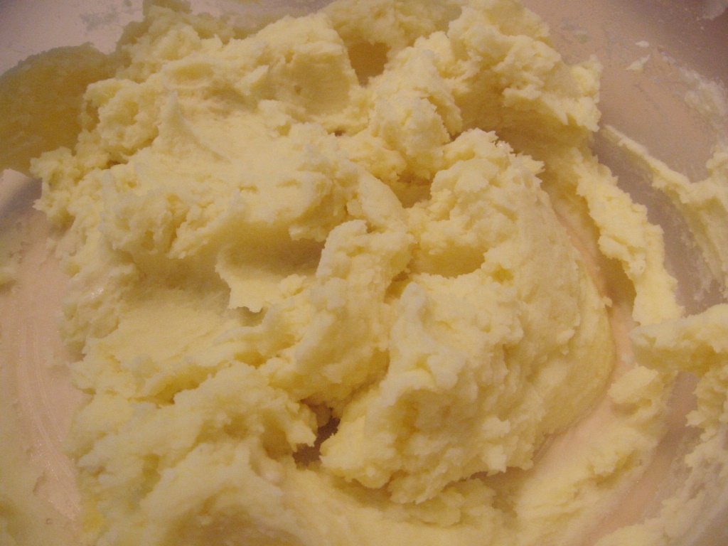 Sandwich-uri  la tigaie cu preparate din carne