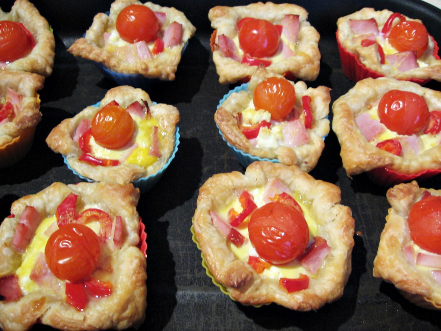 Cosulete din foietaj cu de toate