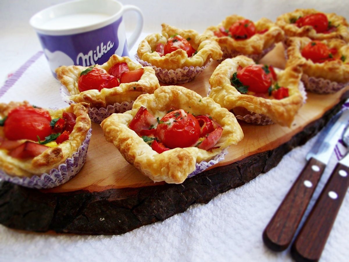 Cosulete din foietaj cu de toate