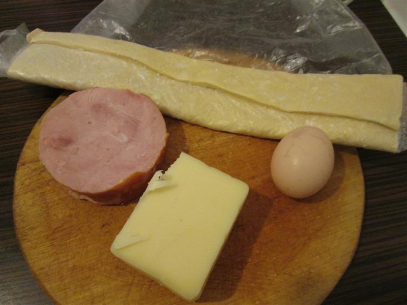 Rulouri cu sunca si cascaval