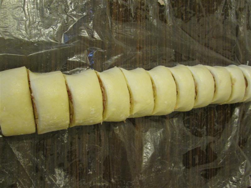 Rulouri cu sunca si cascaval