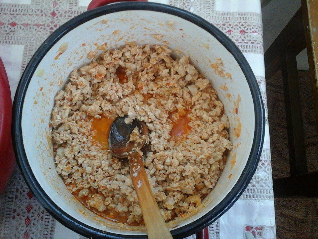 Crochete de cartofi, cu telemea si carne tocata