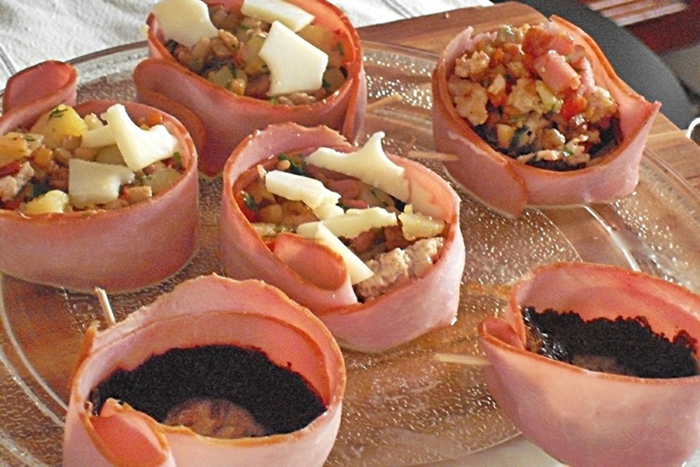 Ciupercute infasurate, umplute cu carne tocata de pui