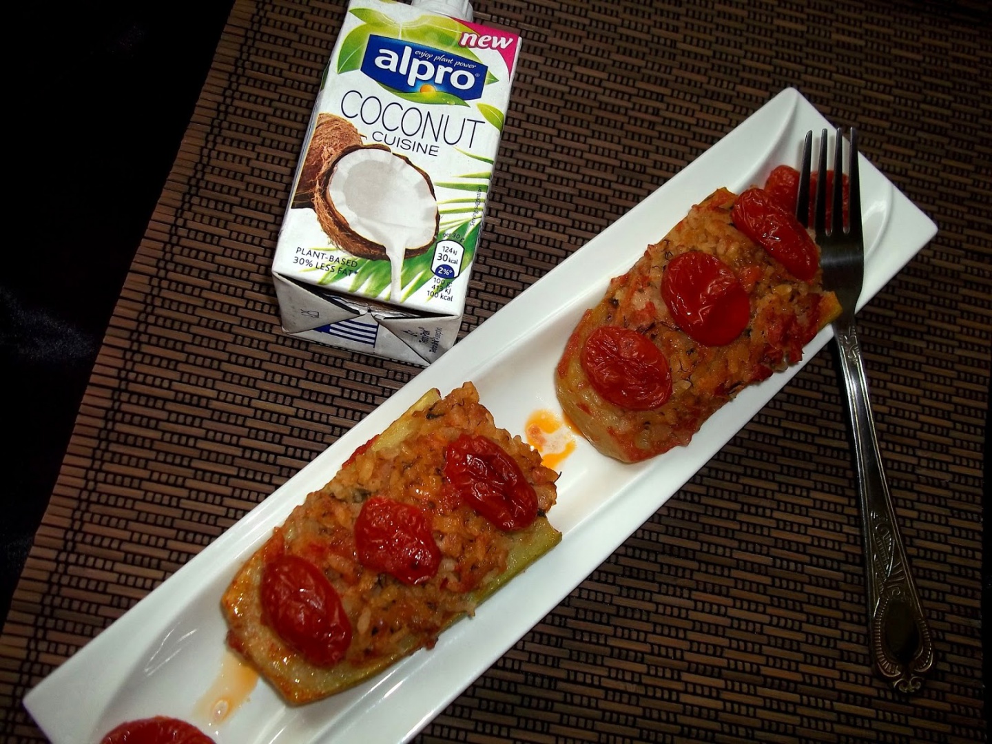 Dovlecei umpluti cu carne tocata si orez. Cea mai simpla si gustoasa reteta