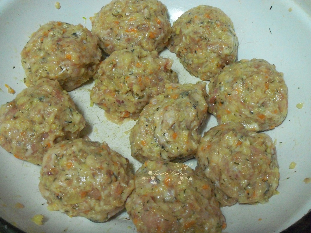 Chiftele din carne de porc