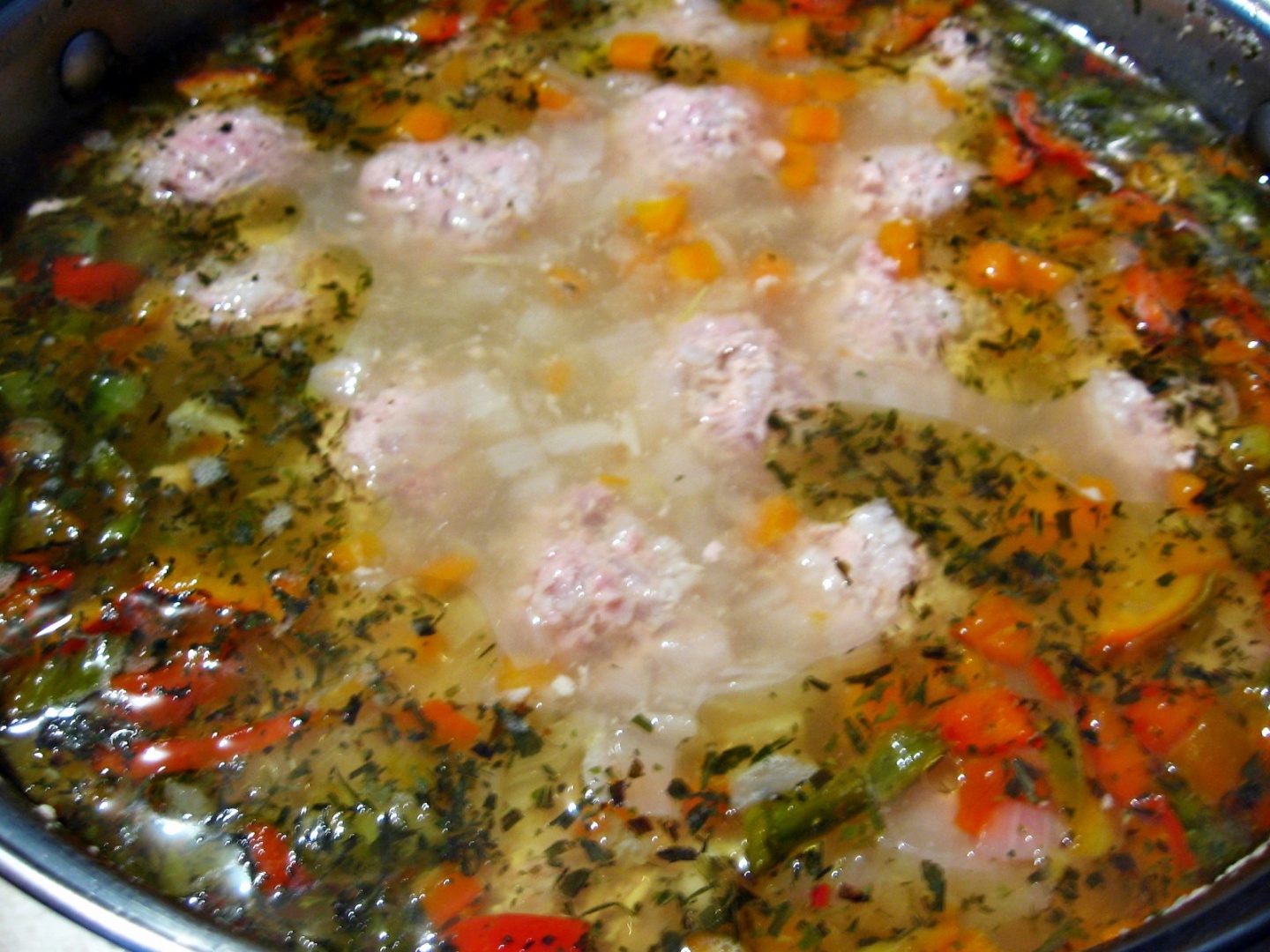 Ciorba de perisoare, acrita cu zeama de varza