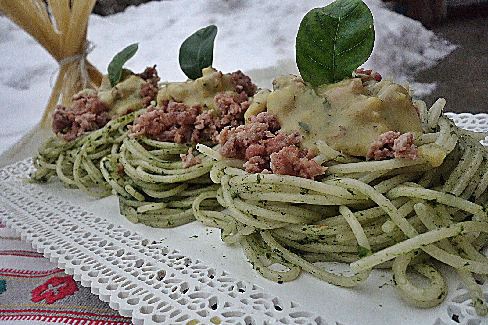 Spaghete carbonara reţetă cu spanac si carne tocata