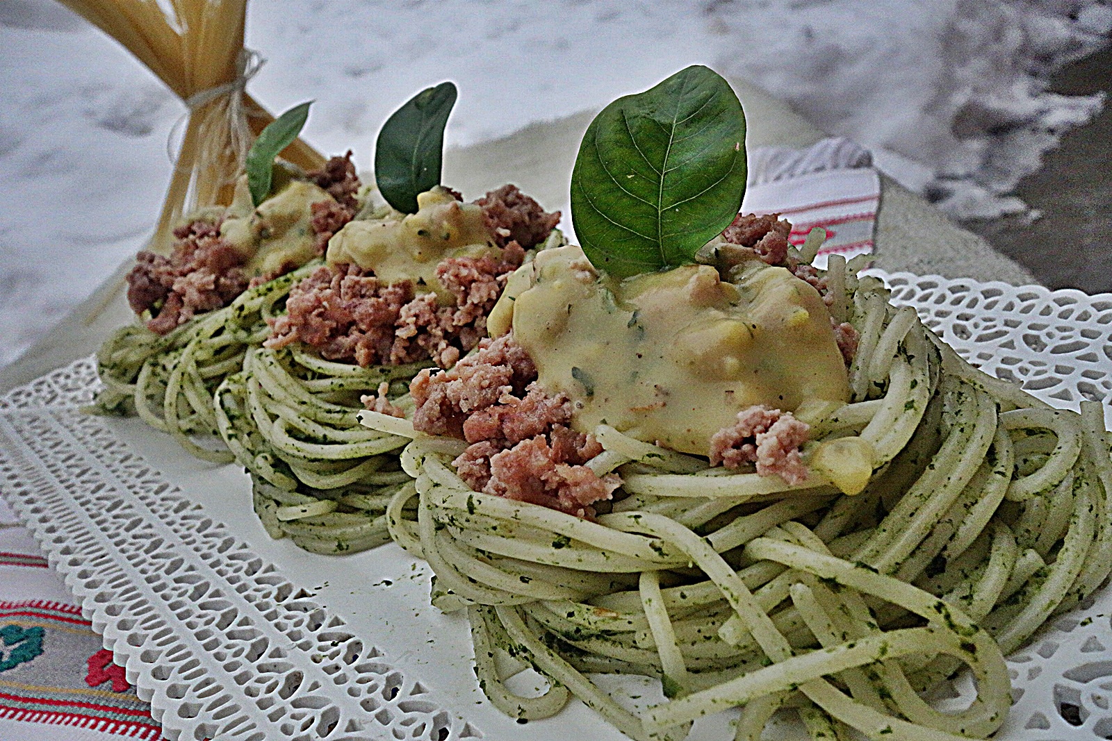 Spaghete carbonara reţetă cu spanac si carne tocata