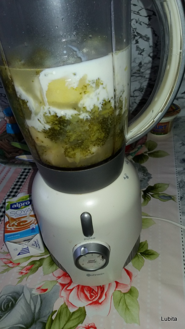 Supa crema de broccoli
