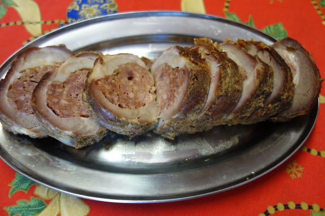 Rulada de porc cu carne tocata
