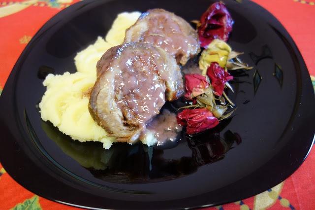 Rulada de porc cu carne tocata