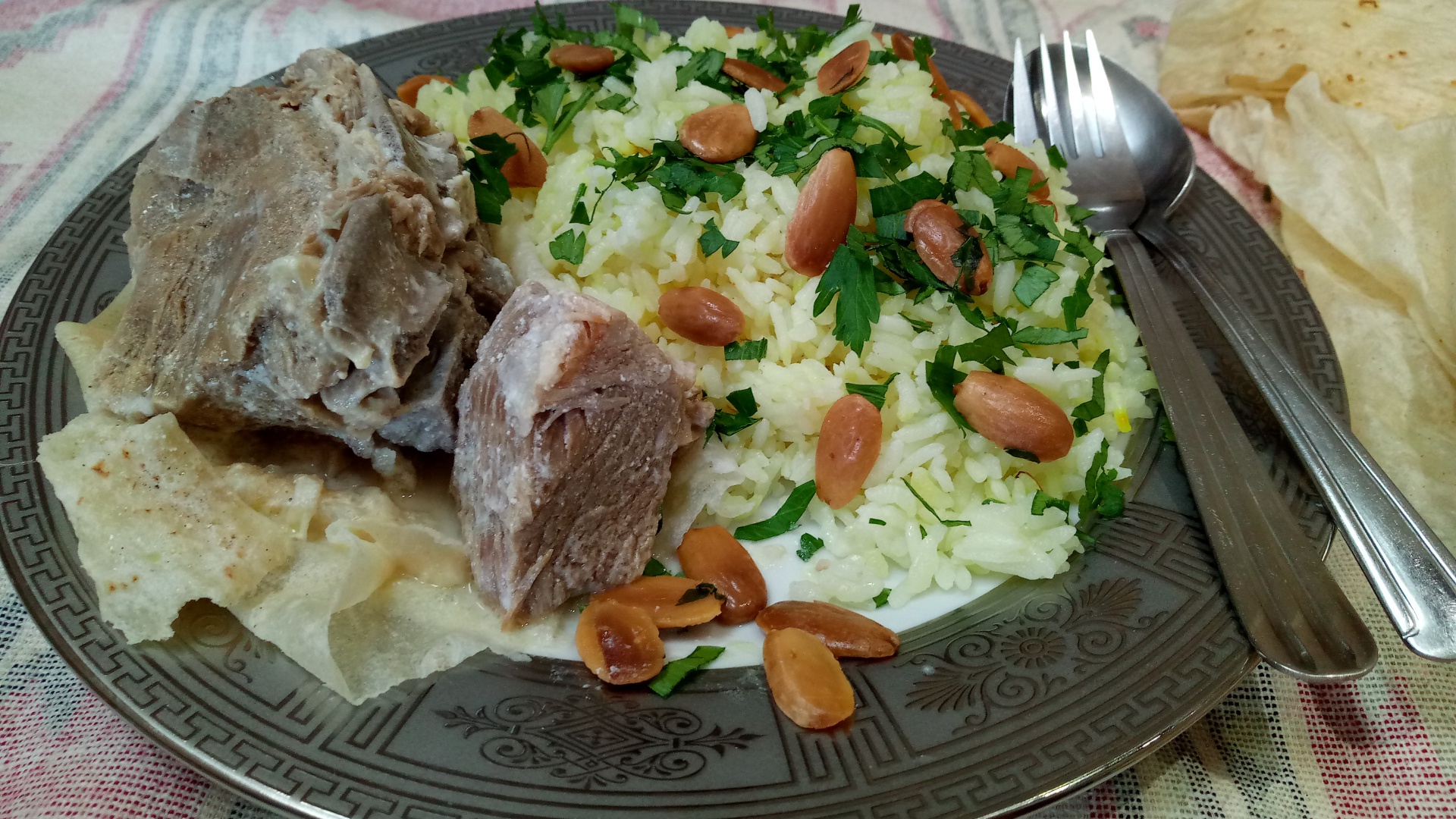 Mansaf - mancare traditionala iordaniana