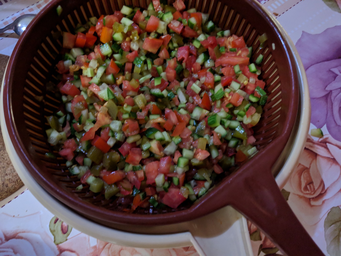 Shaorma cu tortilla si salata