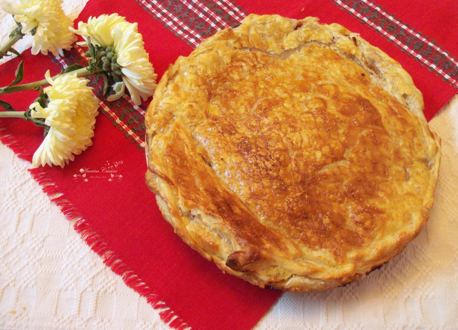 Tarta cu mere si aluat foietaj