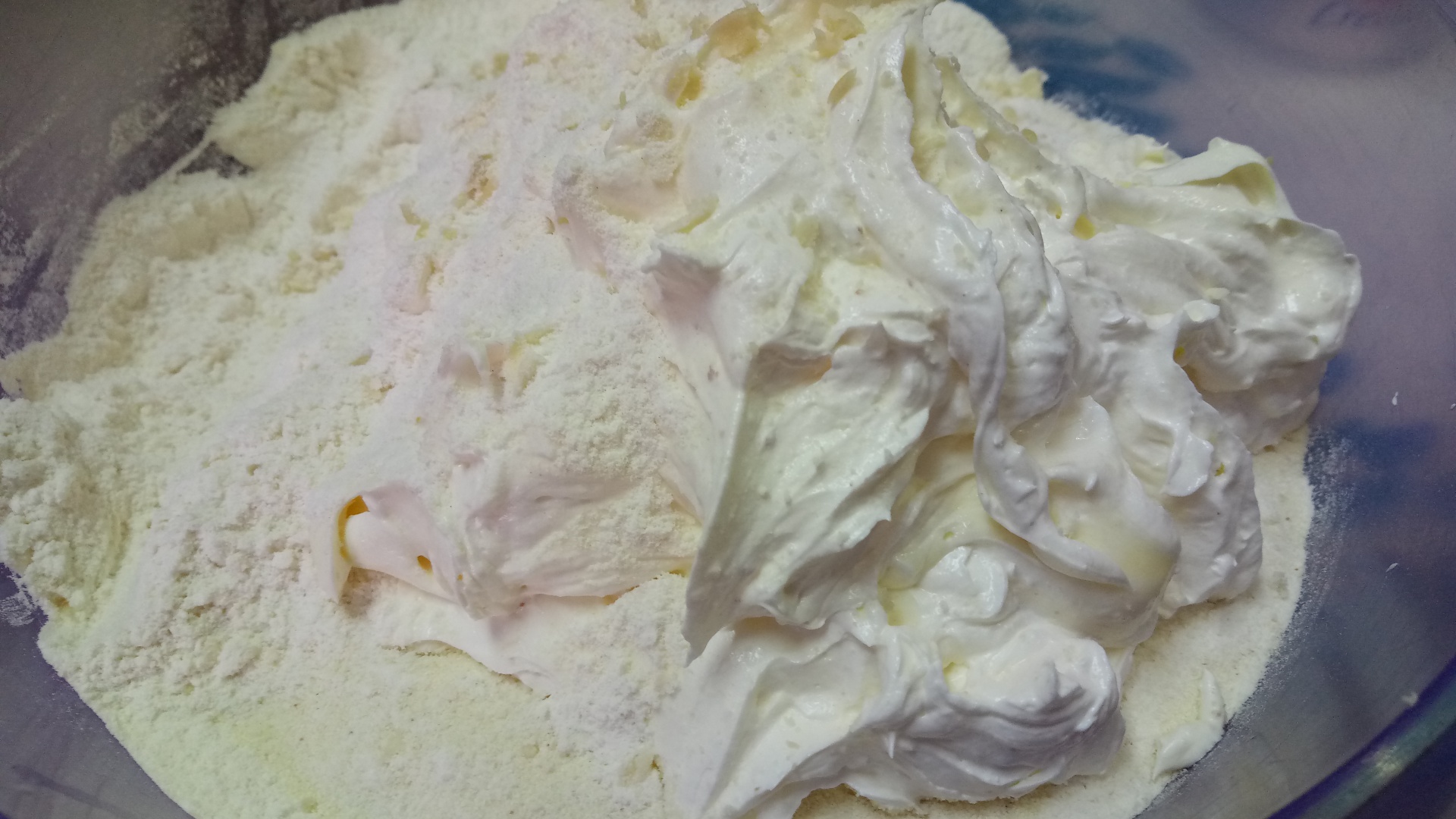 Maamoul mad bil-kashta - prajitura libaneza cu foi si crema nestle