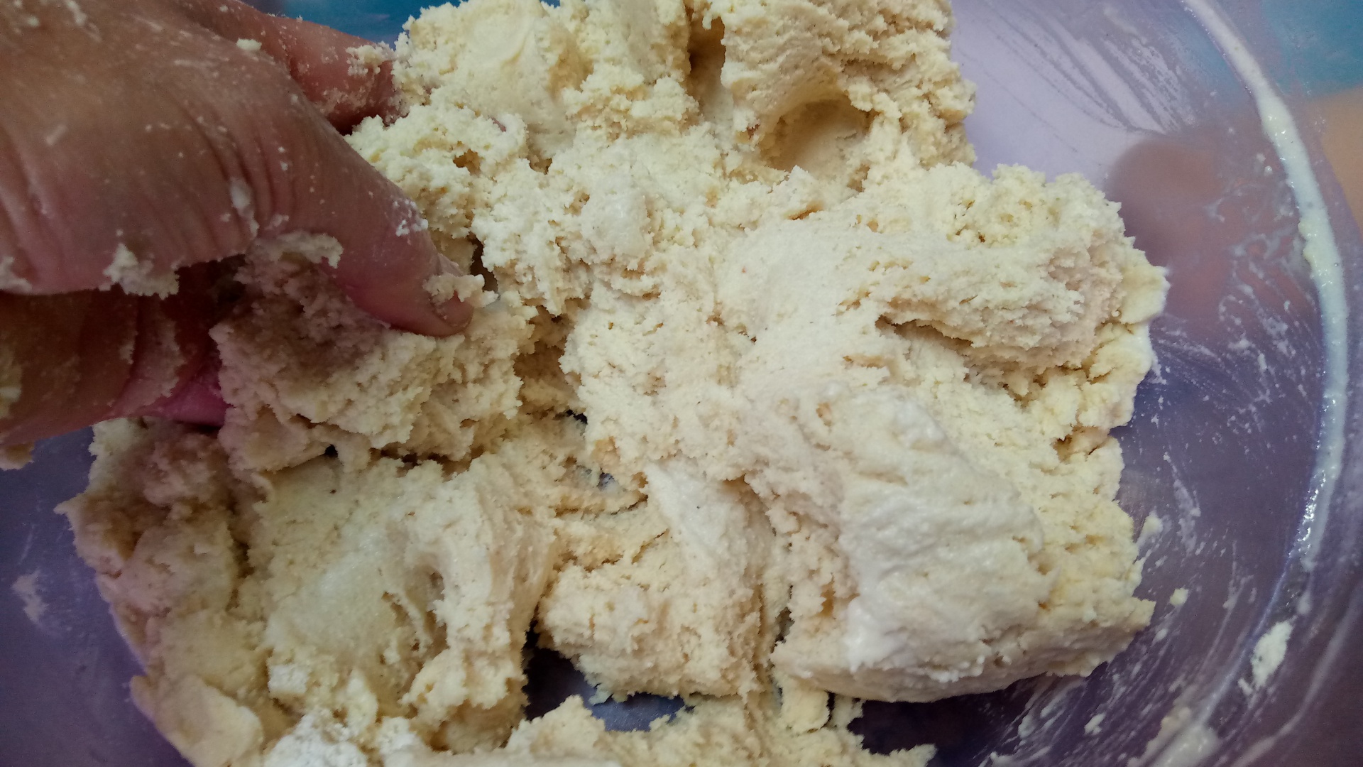 Maamoul mad bil-kashta - prajitura libaneza cu foi si crema nestle