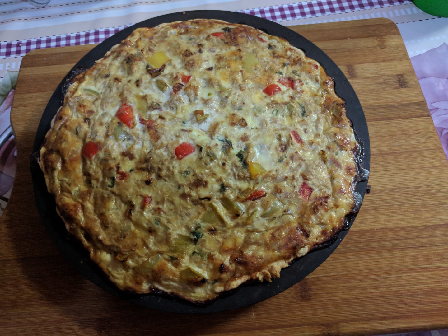 Tarta cu ton si legume