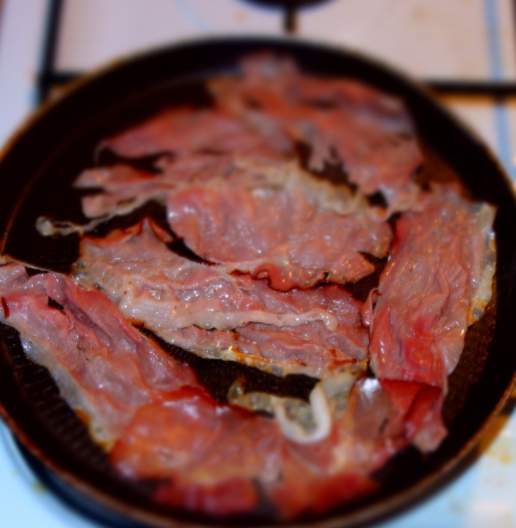 Supa de arpacas, naut, ciuperci, cu bacon crocant