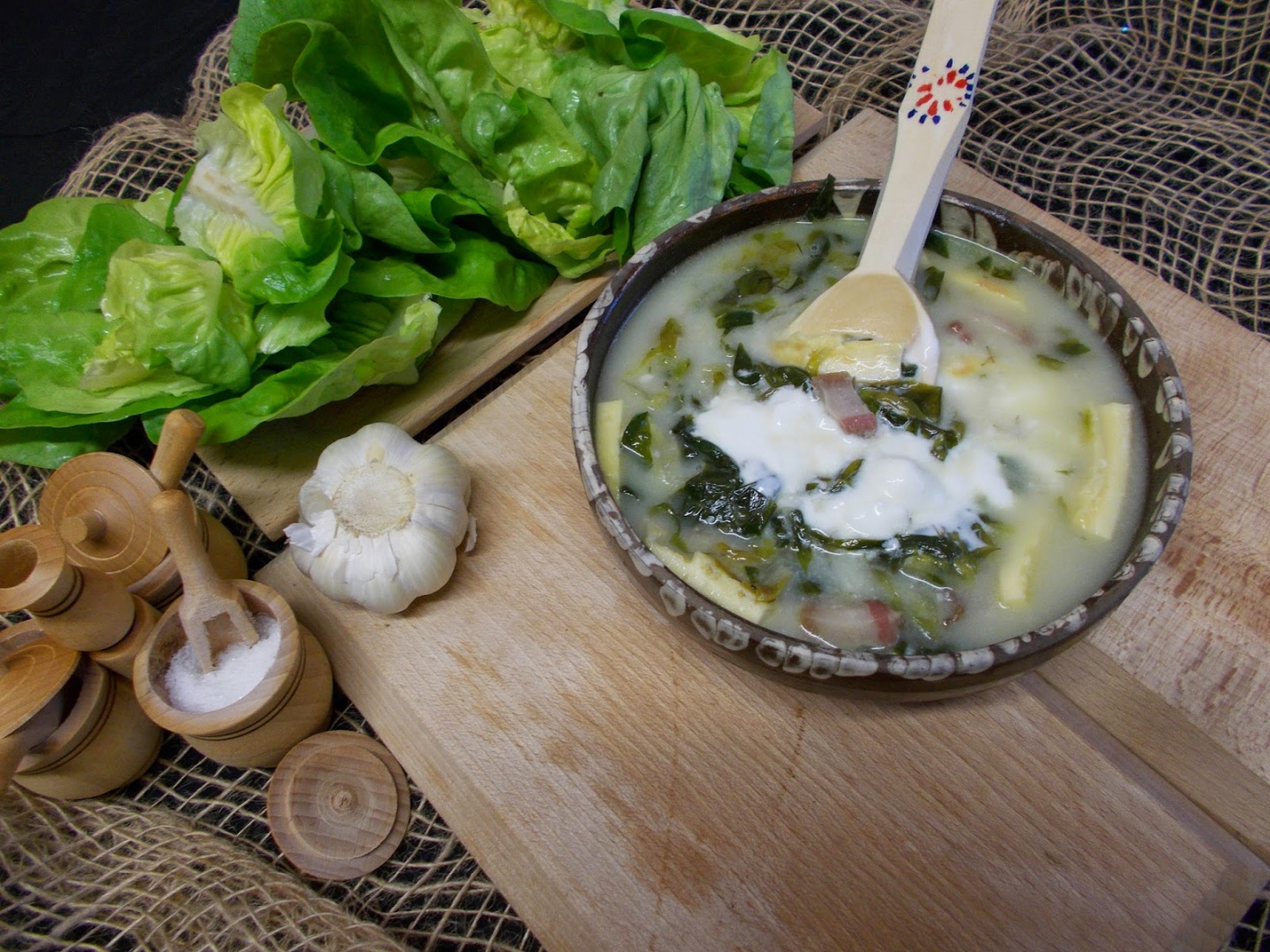 Ciorba de salata verde cu omleta