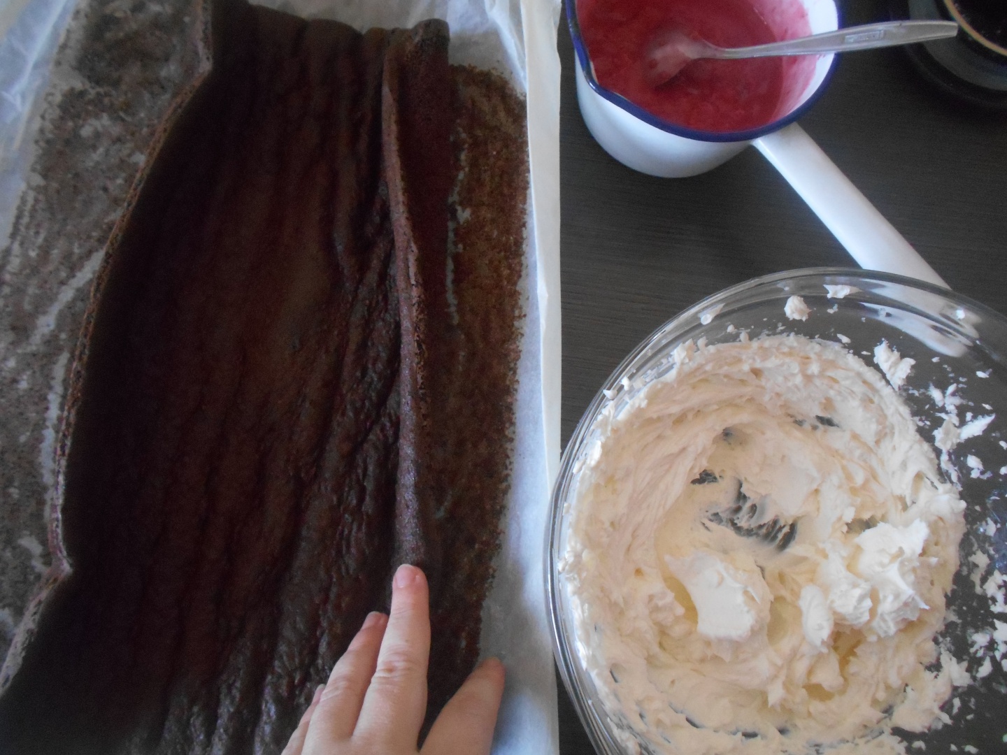 Rulada cu mascarpone si zmeura