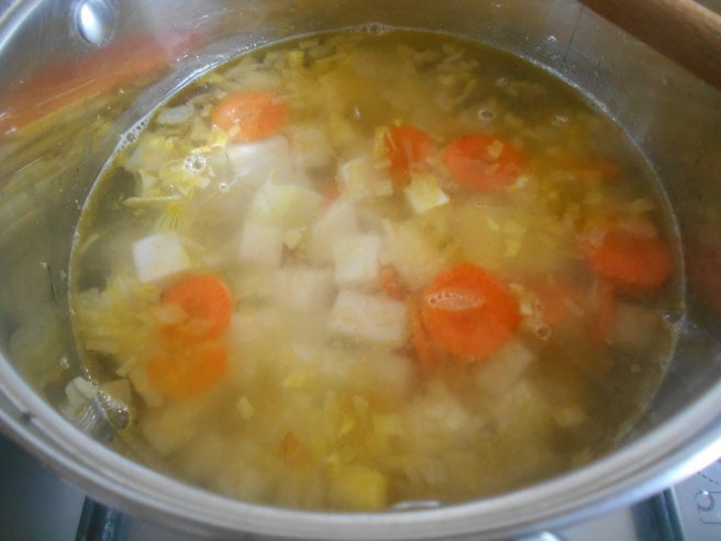 Ciorba de gulie cu cartofi