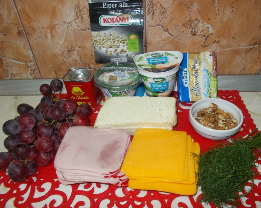 Terina de branza cu struguri