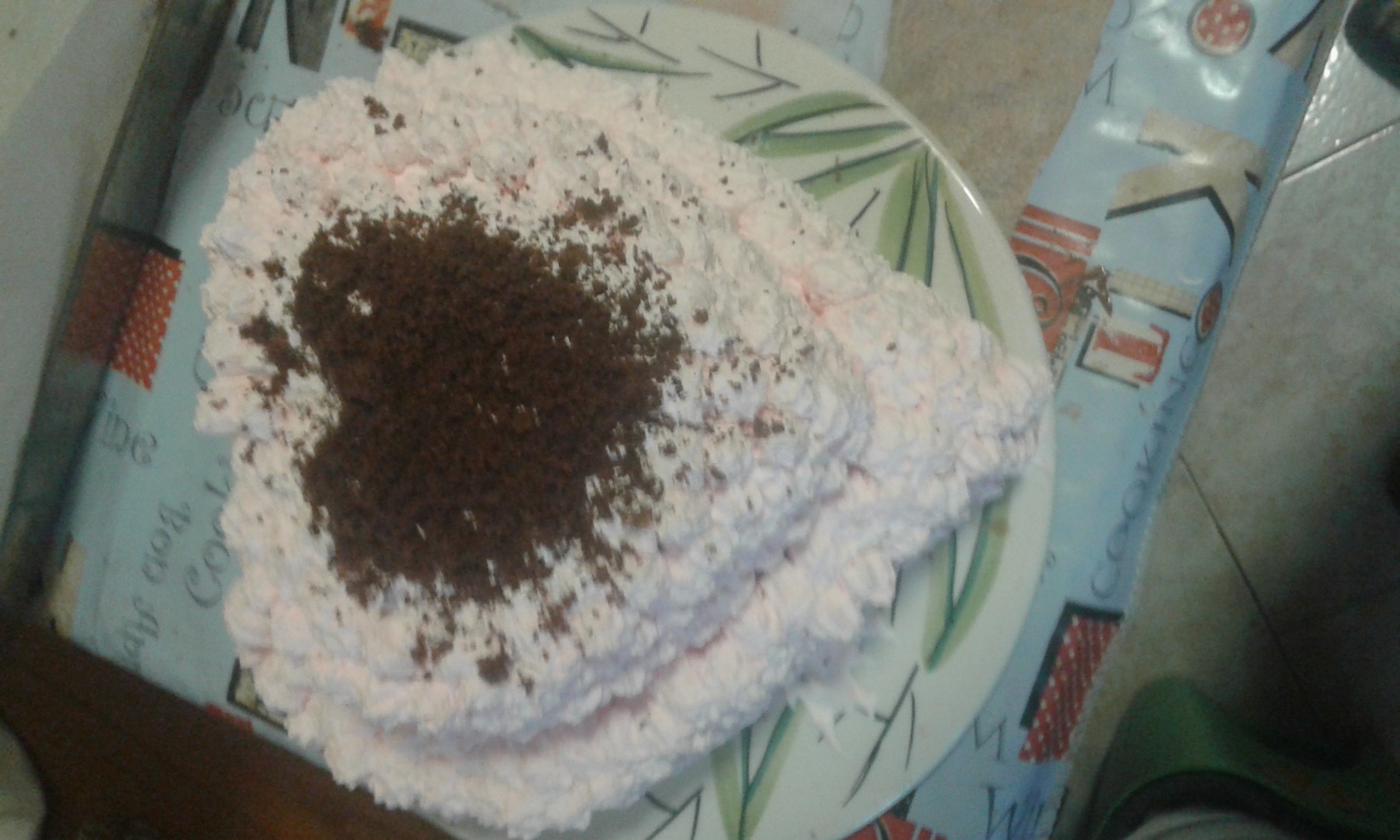 Tort pinguin in forma de inima