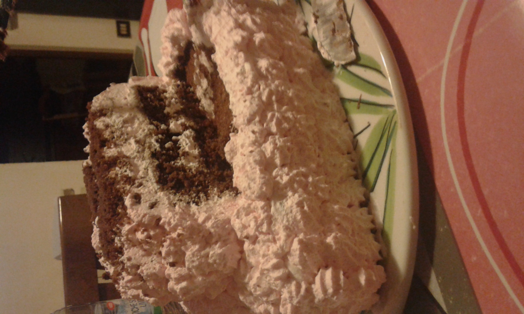 Tort pinguin in forma de inima