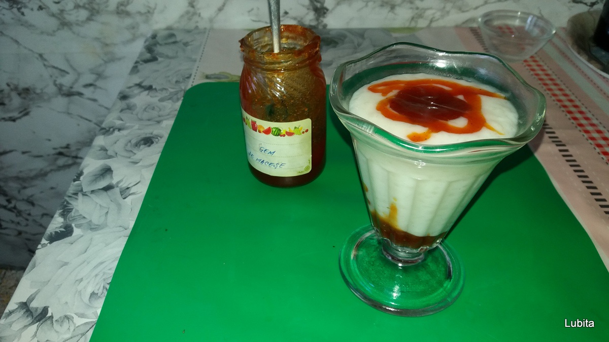 Budinca de tapioca cu lapte de cocos si lapte de soia