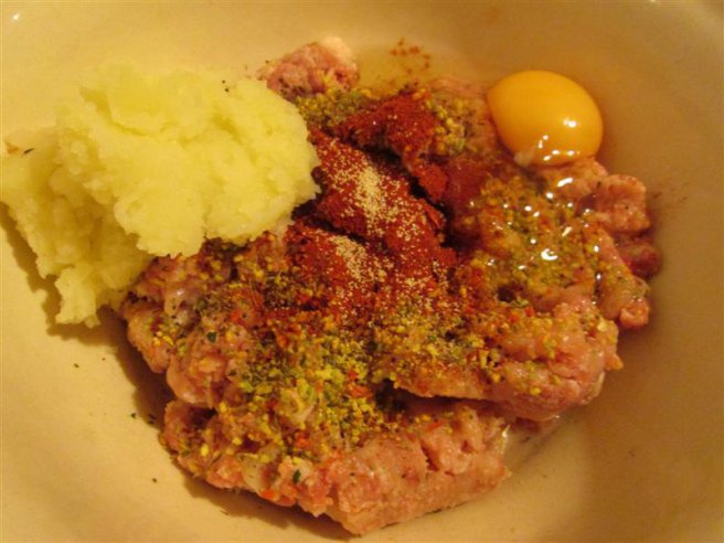 Chiftelute la cuptor