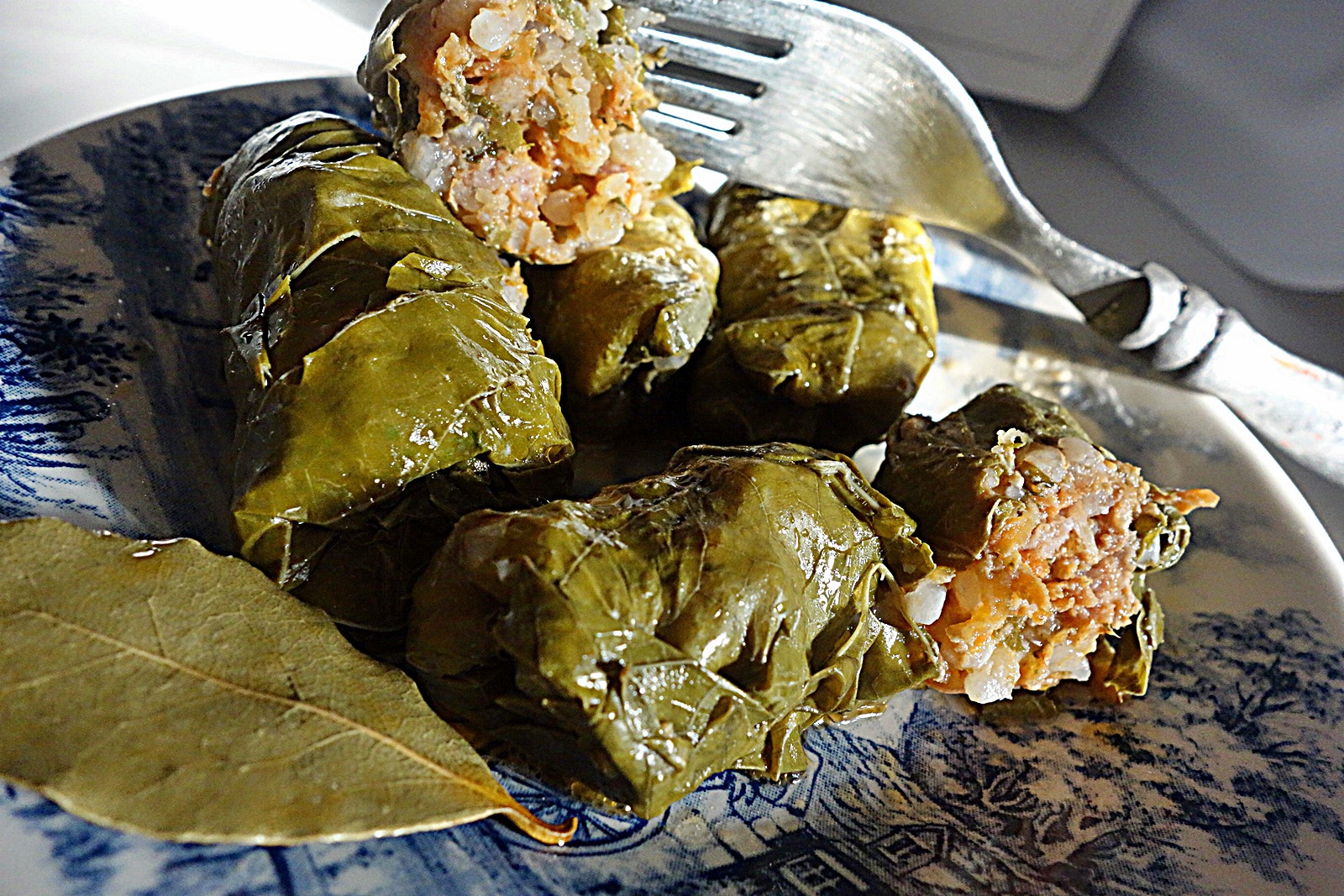 Sarmale cu foi de vita si carne de curcan