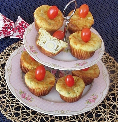 Briose cu cascaval si oua de prepelita