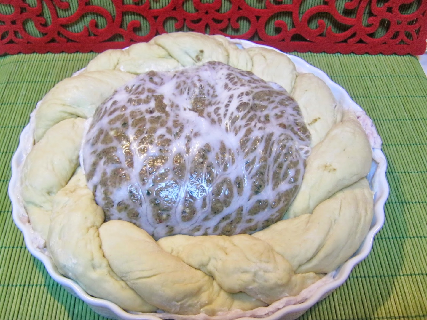 Drob de miel in coronita de aluat