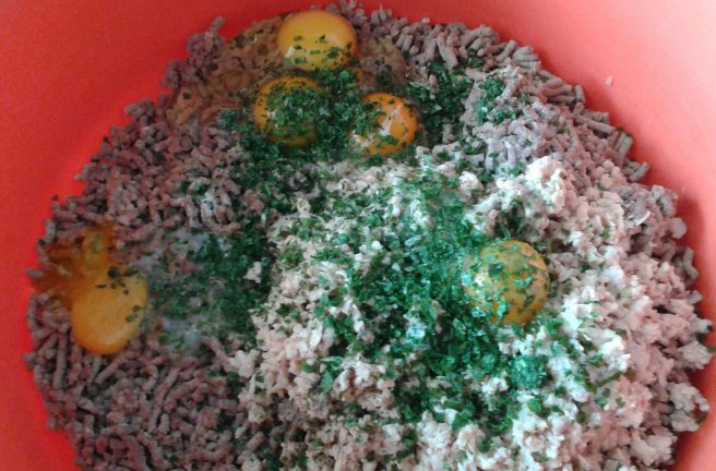 Rulada din drob de pui