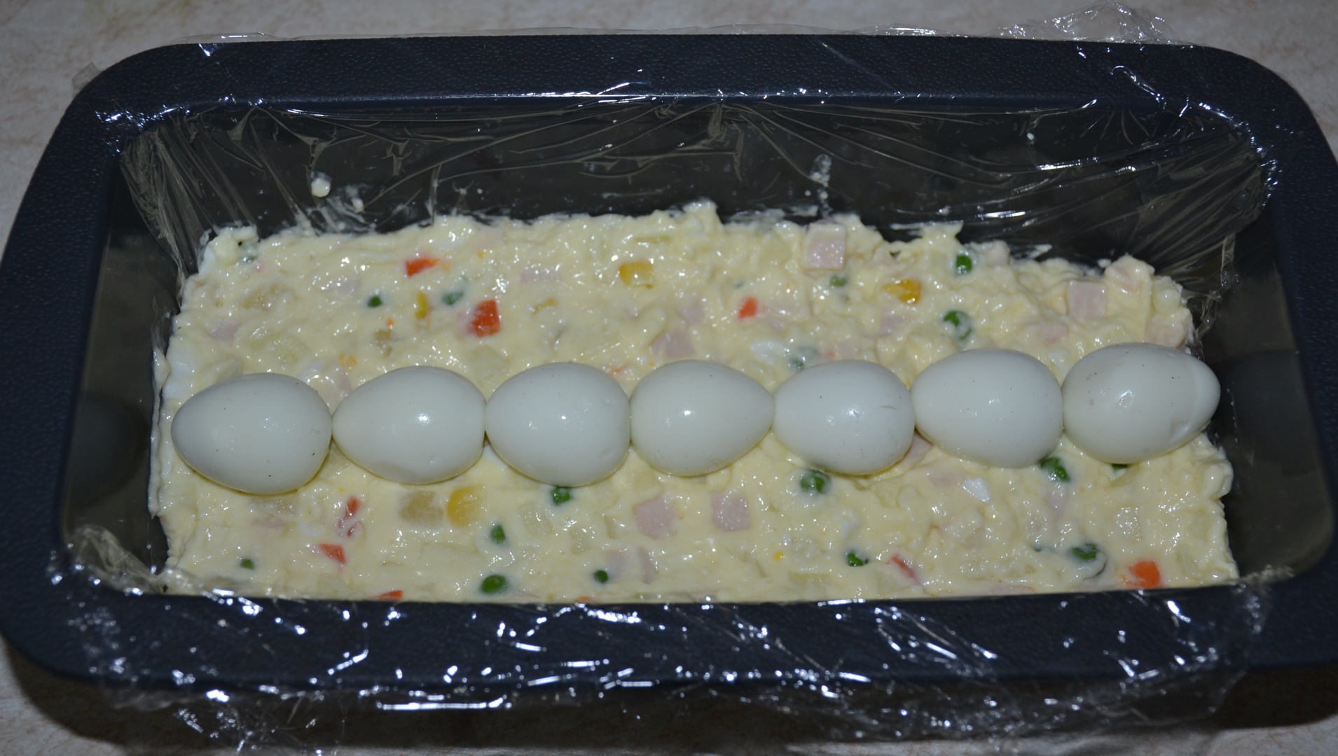 Reteta delicioasa de terina de legume cu sunca si oua de prepelita