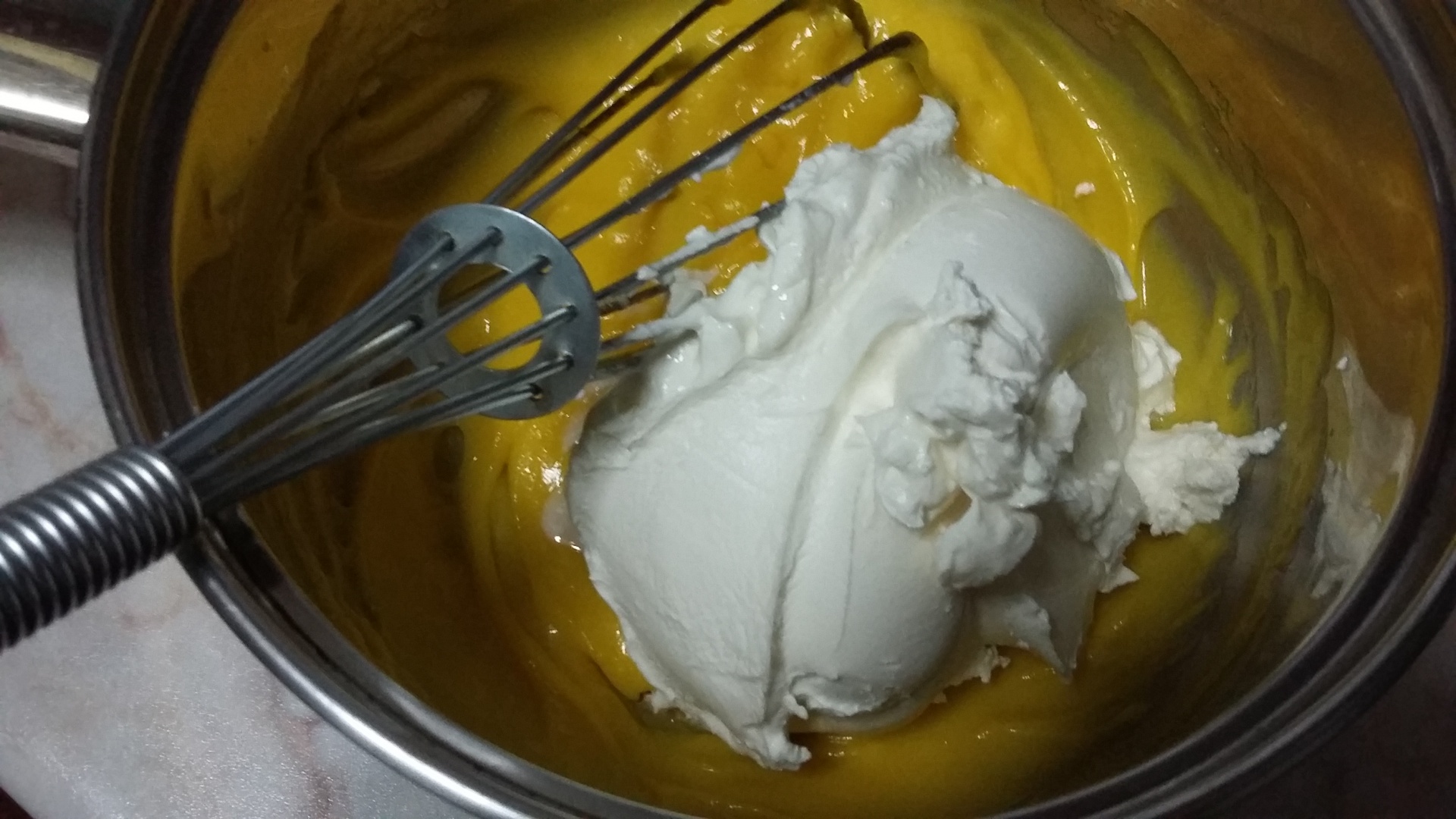 Prajitura cu nuca si crema cu mascarpone