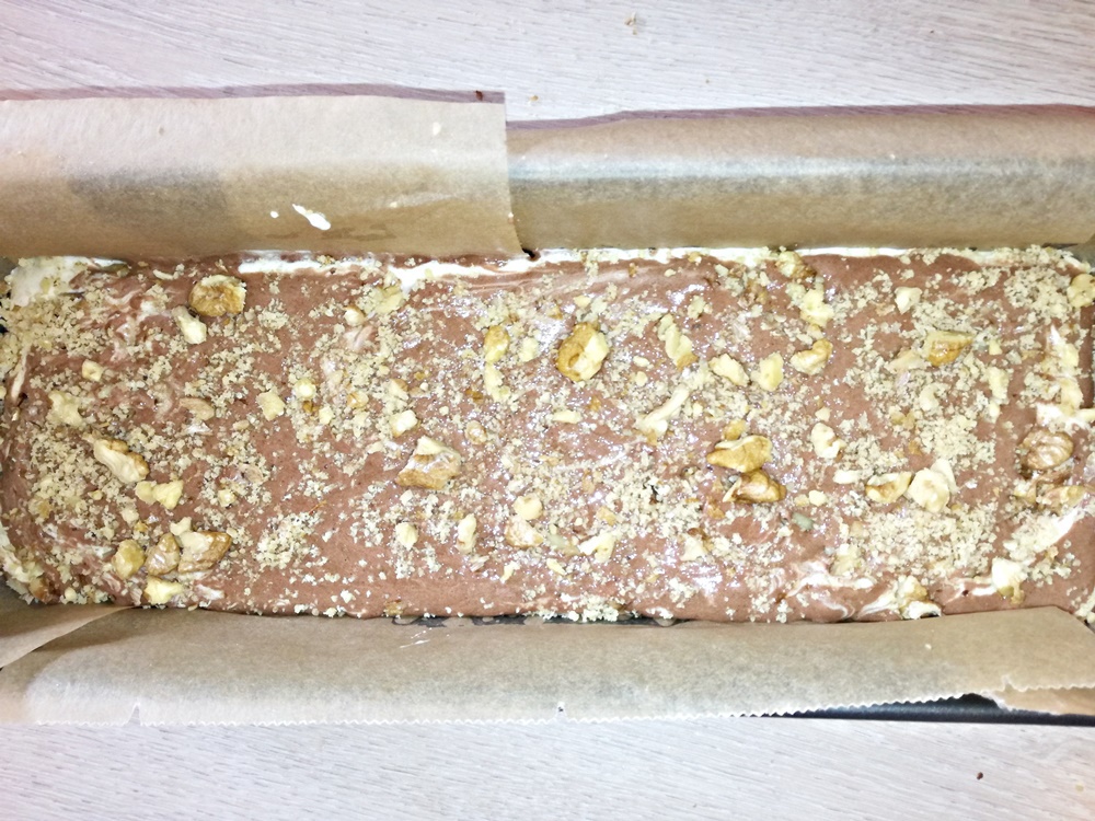 Chec cu cacao si nuci